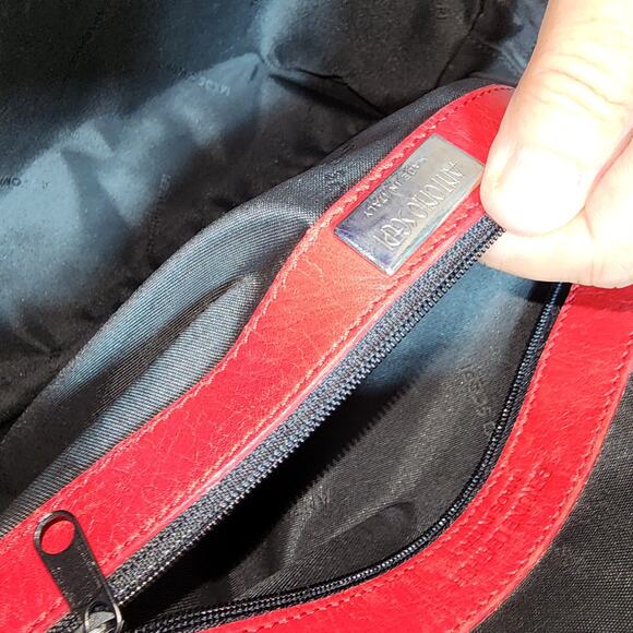 ANTONIO SCEPI RED LEATHER SHOULDER BAG - Picture 12 of 13